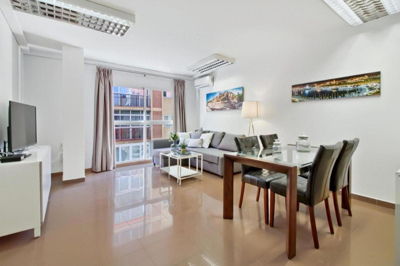 Amplio Piso Con Terraza Lejlighed Málaga Eksteriør billede