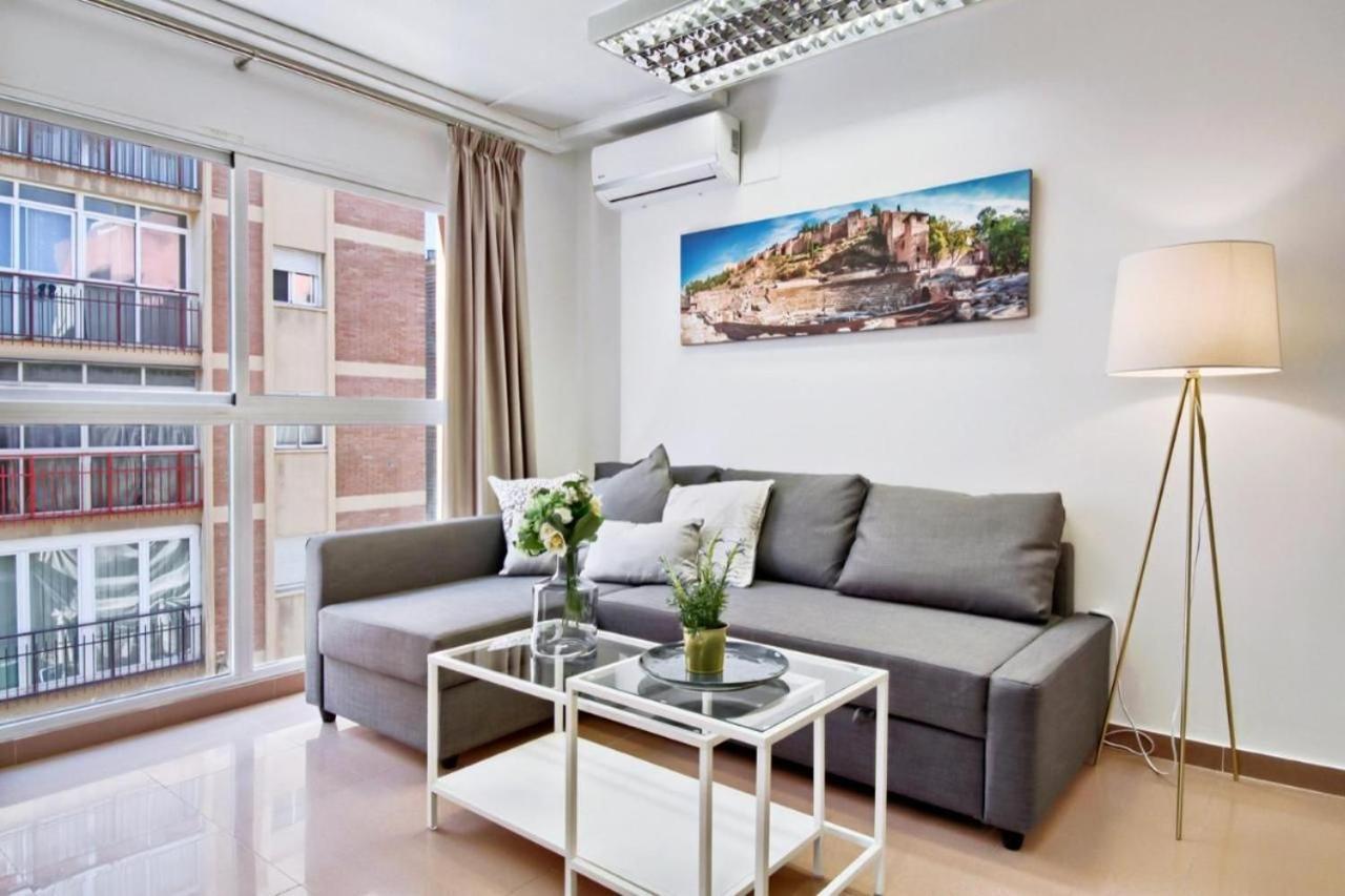 Amplio Piso Con Terraza Lejlighed Málaga Eksteriør billede