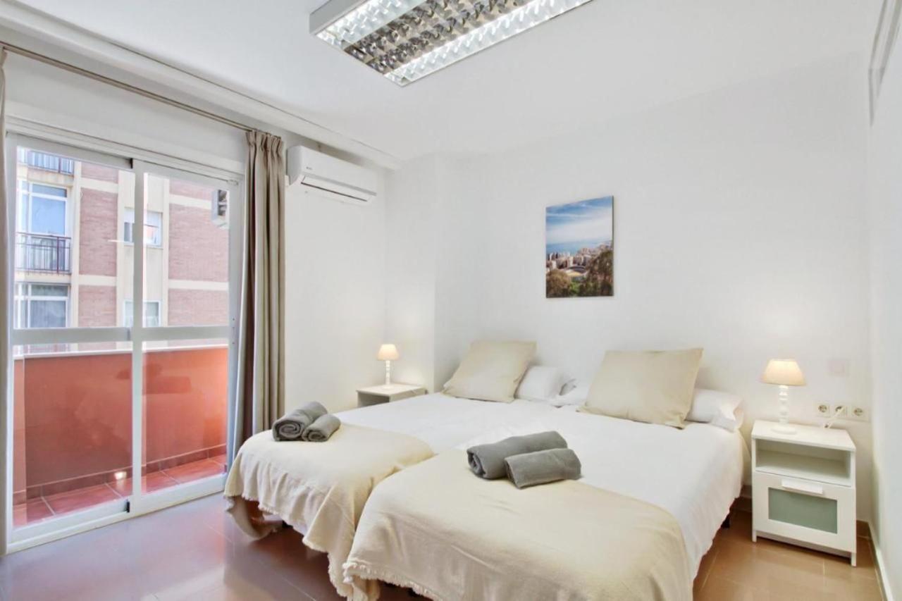 Amplio Piso Con Terraza Lejlighed Málaga Eksteriør billede