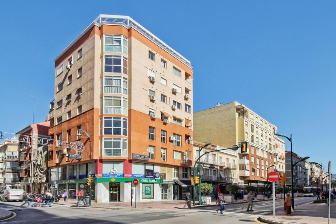 Amplio Piso Con Terraza Lejlighed Málaga Eksteriør billede