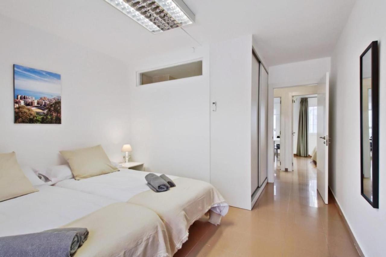 Amplio Piso Con Terraza Lejlighed Málaga Eksteriør billede