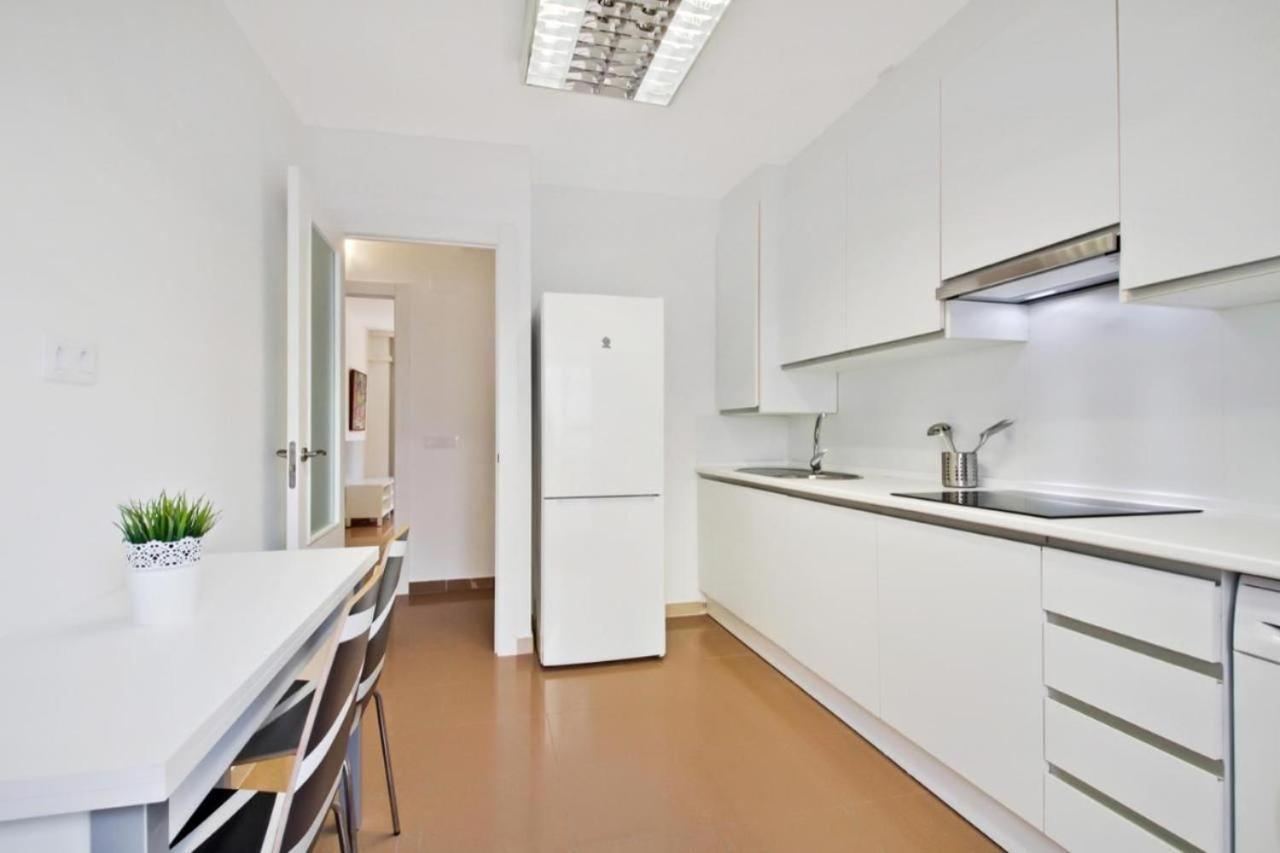 Amplio Piso Con Terraza Lejlighed Málaga Eksteriør billede