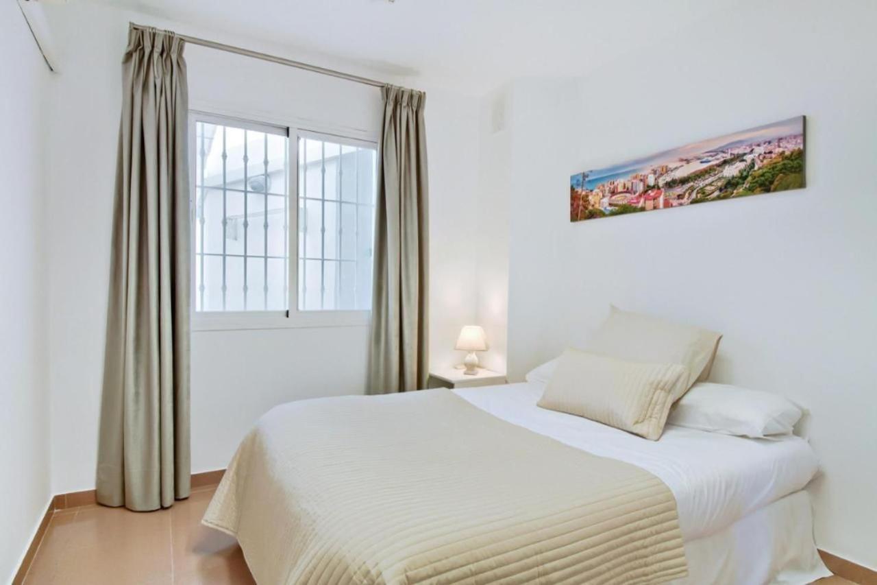 Amplio Piso Con Terraza Lejlighed Málaga Eksteriør billede